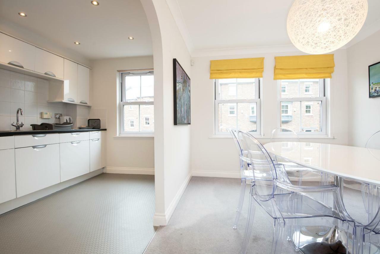 Villa Dalton Crescent Durham Esterno foto