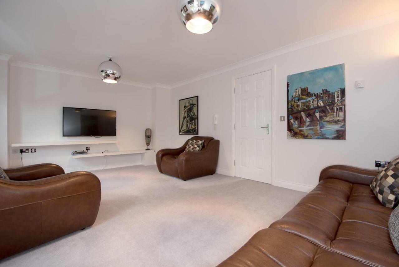 Villa Dalton Crescent Durham Esterno foto