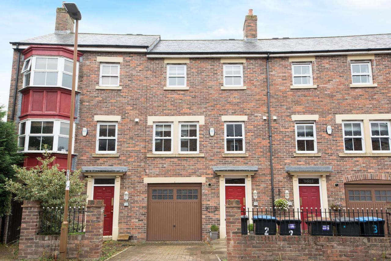 Villa Dalton Crescent Durham Esterno foto